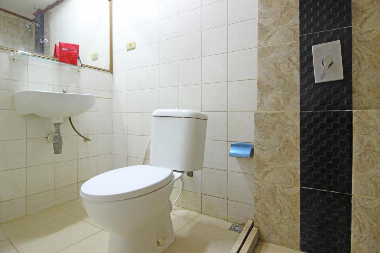 Reddoorz Near Malioboro Tugu Station Jogja Hotell Yogyakarta Eksteriør bilde